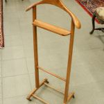 890 6314 VALET STAND